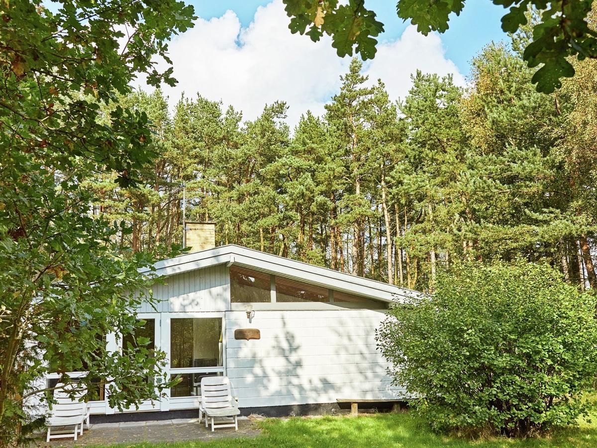 6 Person Holiday Home In Aakirkeby Vester Somarken 외부 사진